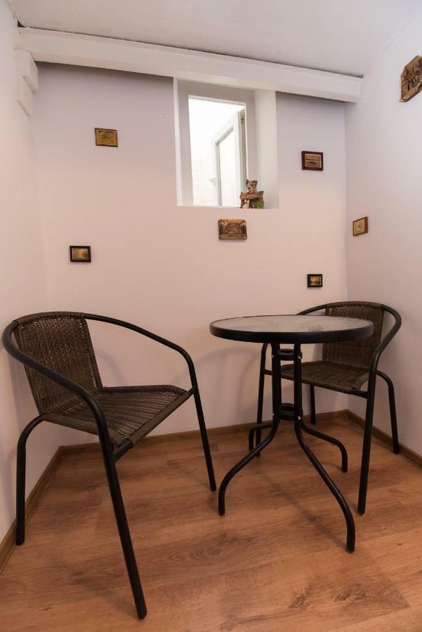 Queen Holiday Apartment Bucureşti Exterior foto